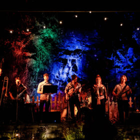 Nikki Jones Band Pic