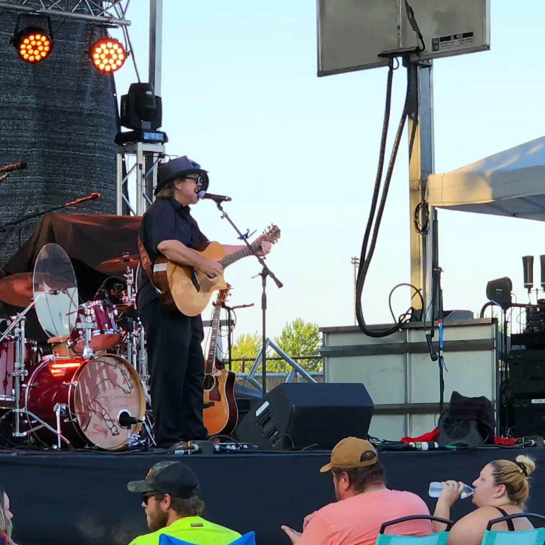 FRP Mark Seymour and Friends 01